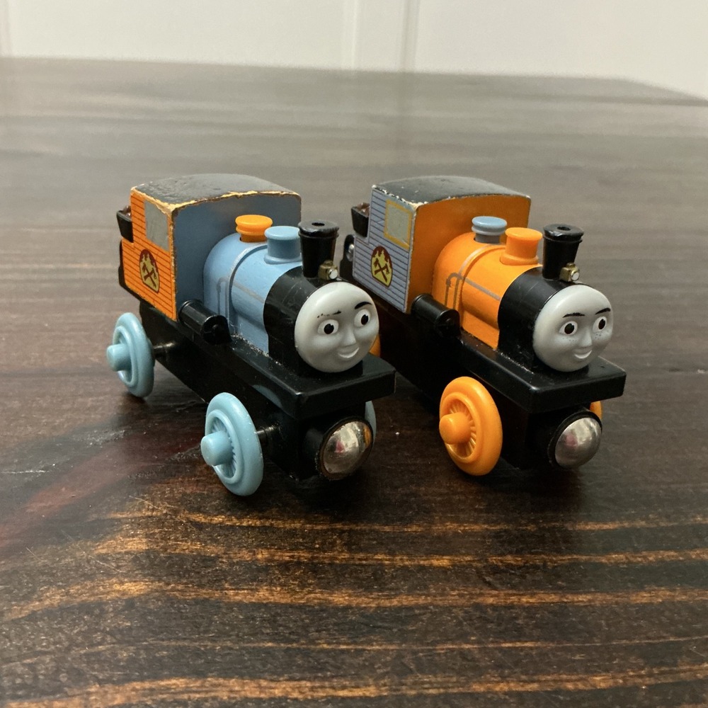 Thomas & Friends Wooden Railway Bash and Dash Logging Twins Learning Curve 2010